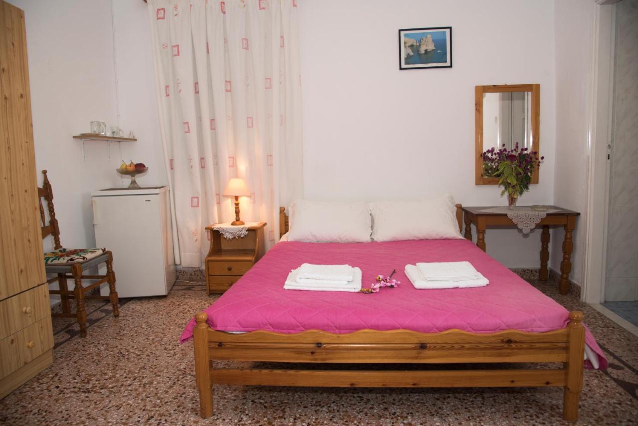 Damianos Rooms Adamantas  Exterior foto