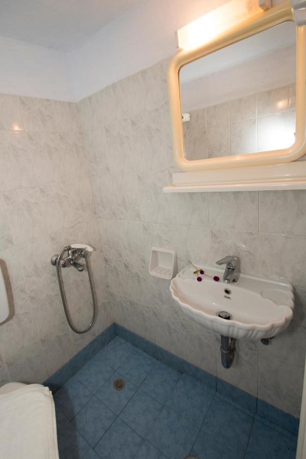 Damianos Rooms Adamantas  Exterior foto