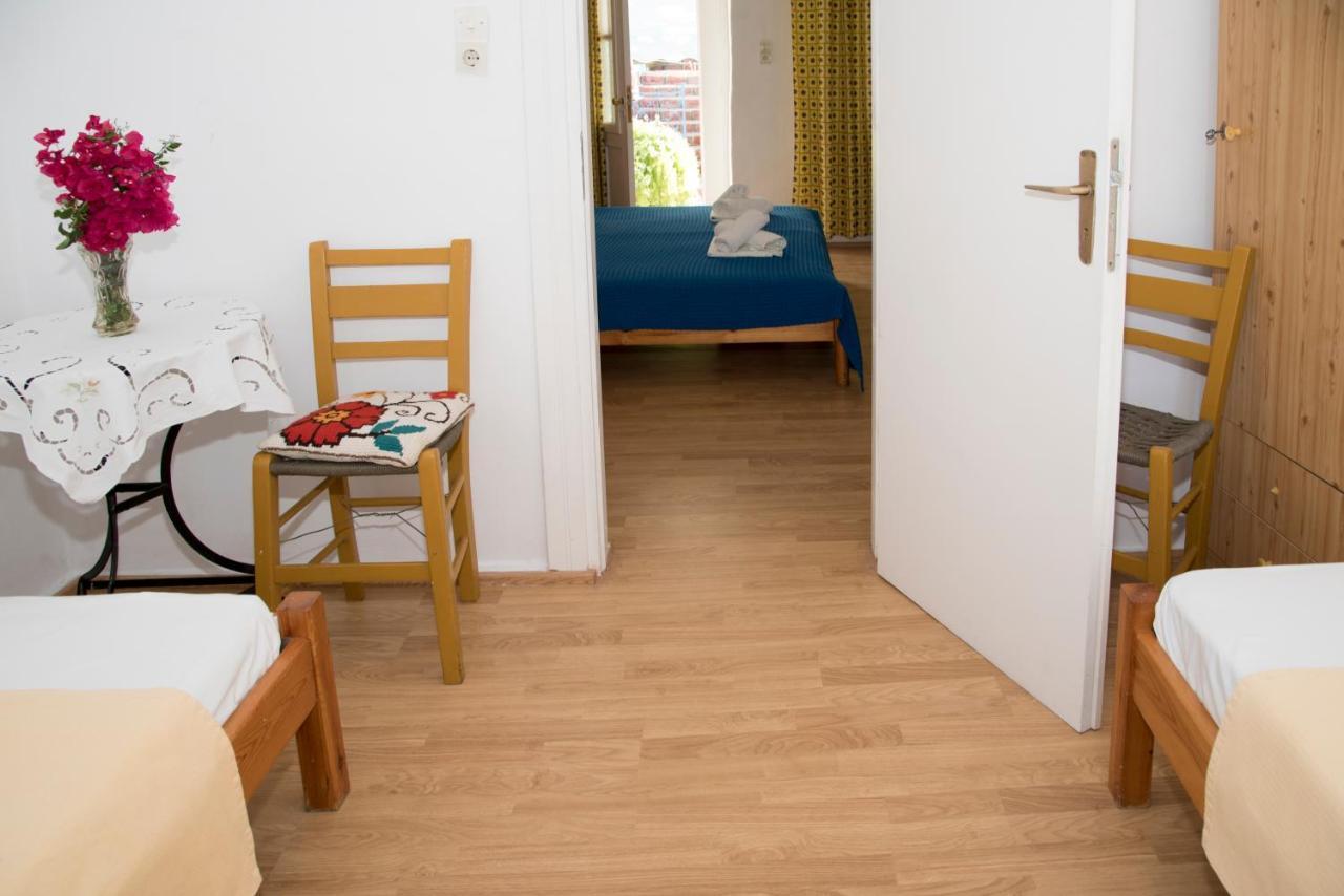 Damianos Rooms Adamantas  Exterior foto