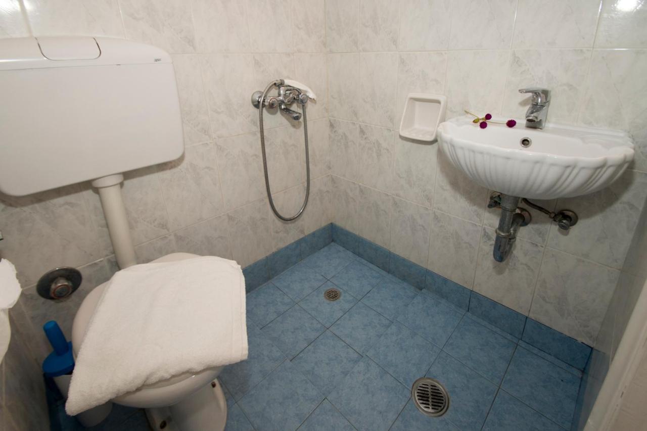 Damianos Rooms Adamantas  Exterior foto